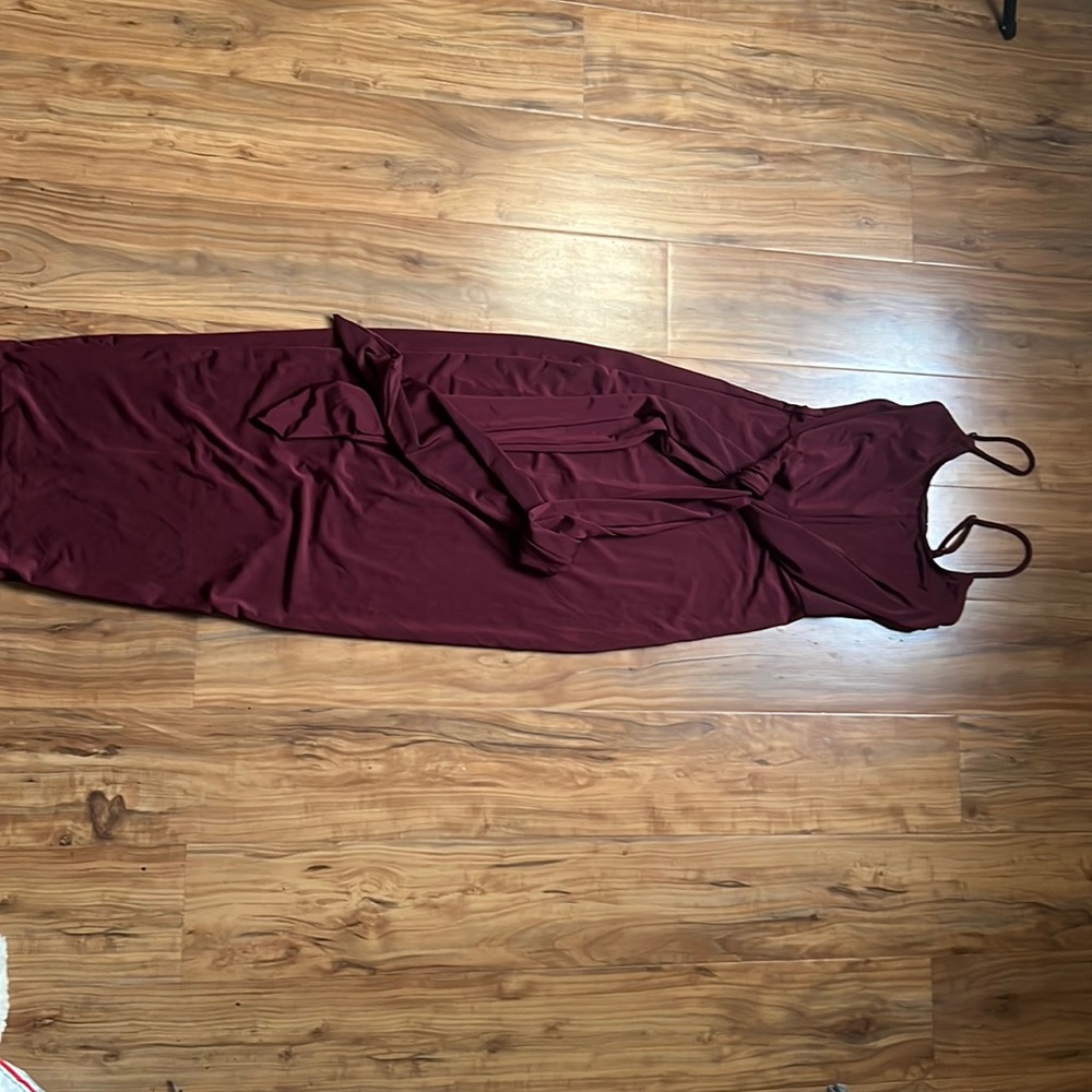 Fashion Nova burgundy midi dress XS